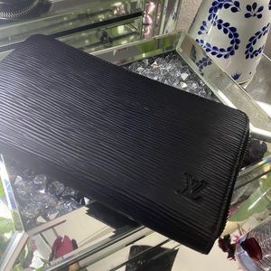 Black wallet